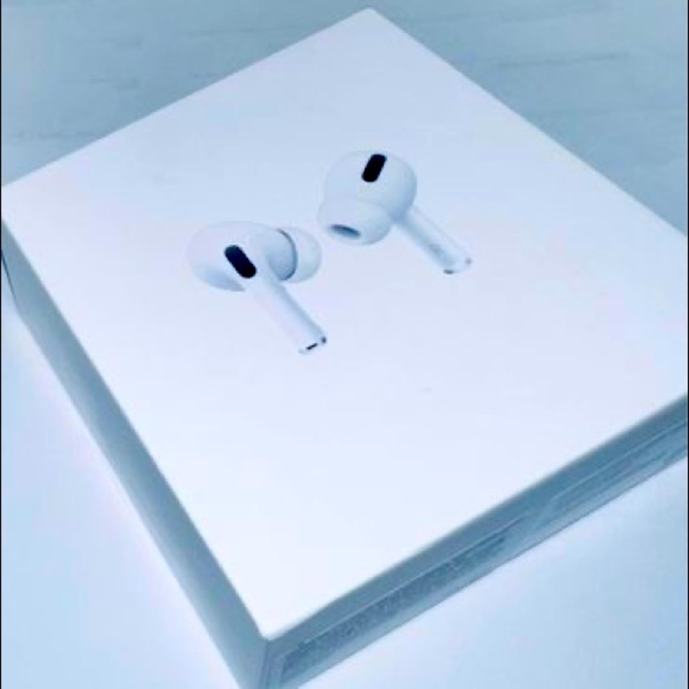 Apple AirPods Pro W/MAGSAFE CASE